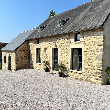 Aux Portes De La Hougue Quettehou Exteriér fotografie